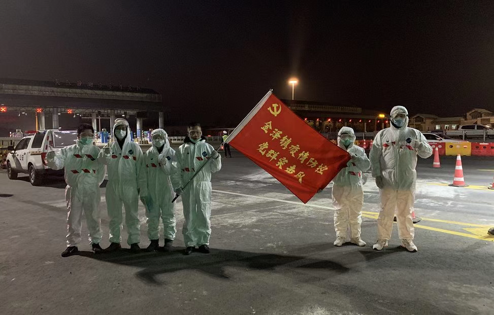 包含冲浪赛场再起风云:陇右鲨队队击败燕赵独角兽队,脚步移动更到位目标直指冠军的词条 包含冲浪赛场再起风云:陇右鲨队队击败燕赵独角兽队,脚步移动更到位目标直指冠军的词条