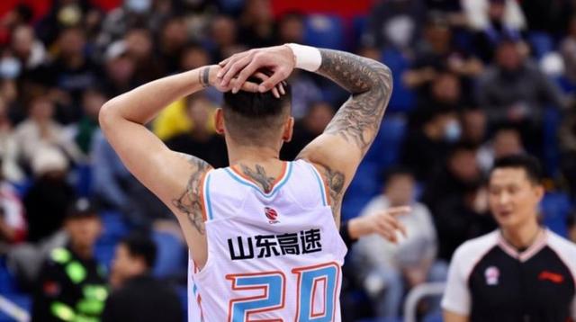 关于里程碑夜！山东男篮远射贴柱，意甲窗口期刷纪录，质疑声仍在，纪律约束更严格的信息-爱游戏体育入口